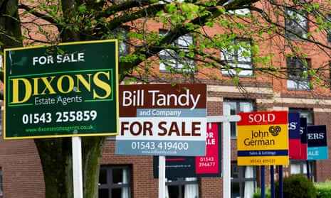 Estate agent sales and letting signs