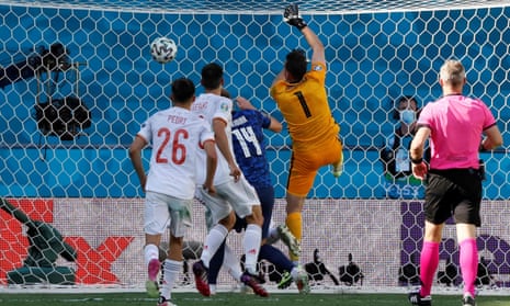 FBL-EURO-2020-2021-MATCH33-SVK-ESPSlovakia’s goalkeeper Martin Dubravka scores an own goal .