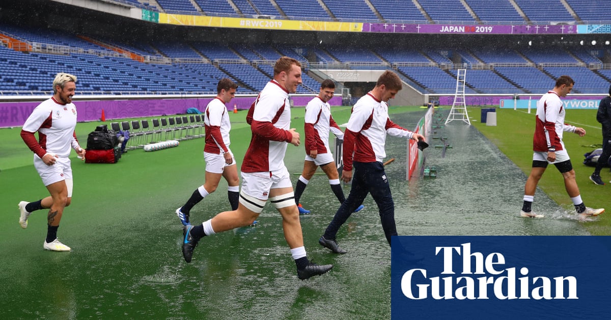 England train in heavy rain ahead of Rugby World Cup semi-final – video
