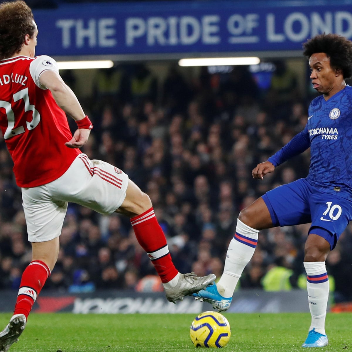 Willian Still Wanted At Chelsea But May Play His Way Into Arsenal S Hands Chelsea The Guardian