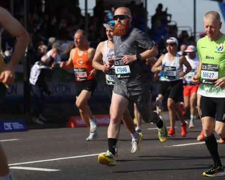 Russ Cook starts the London Marathon