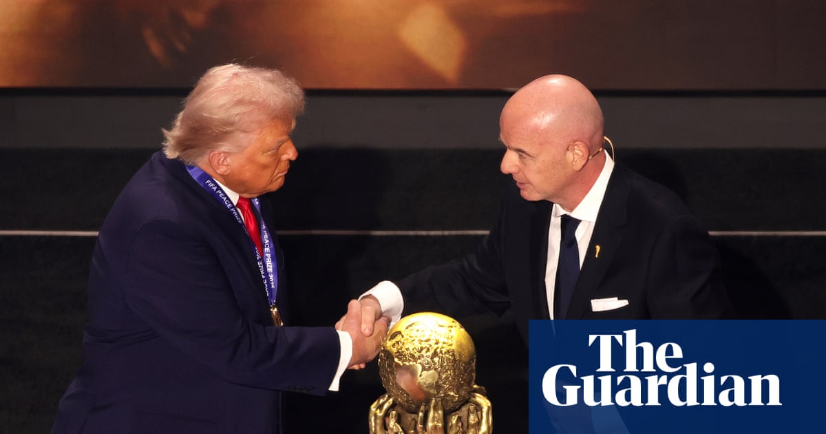 Infantino apologises to British fans and defends awarding Trump peace prize