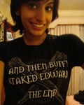 Sharika Jeyakumar wearing a T-shirt saying 'And then Buffy staked Edward. The end'