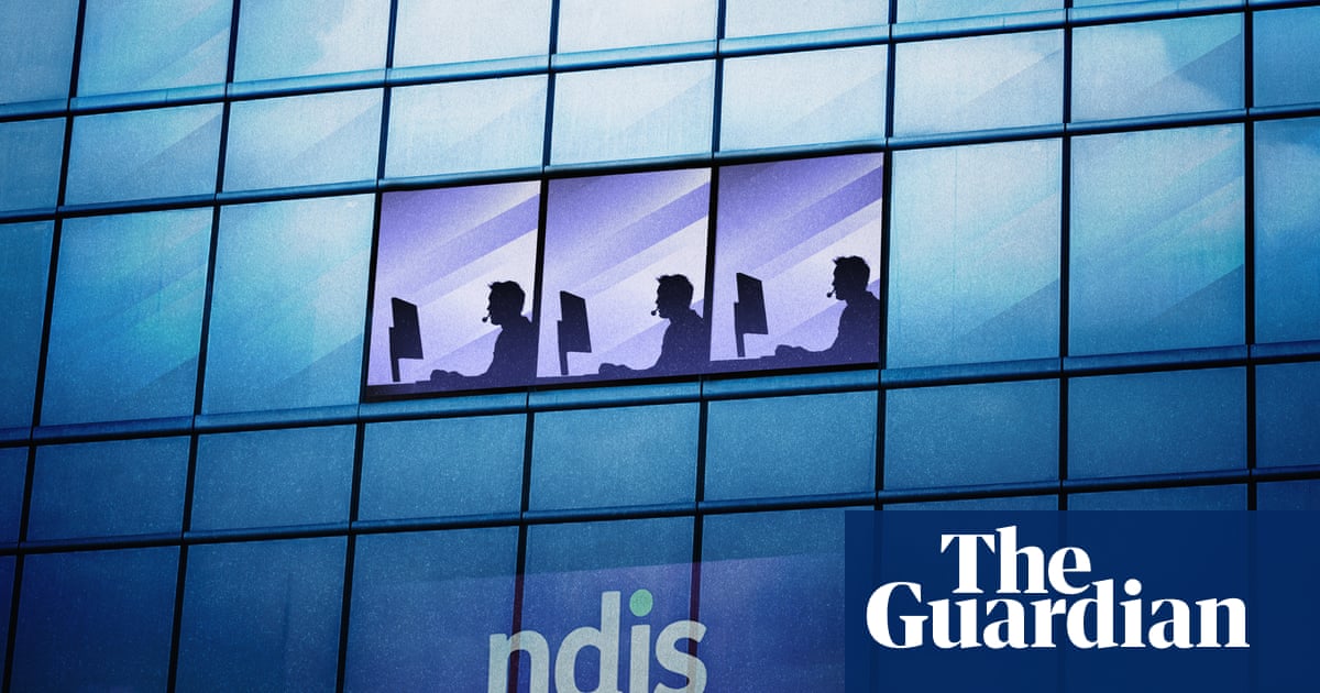 Outsourced call centre staff at NDIS have to pretend to work for government, workers say