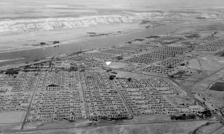 Aerial view of Hanford Construction Camp, ca. 1945. The camp for construction workers at Hanford ultimately housed upwards of 50,000 people, making it the fourth largest “city” in the state of Washington.