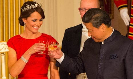 Then President Xi toasts with the Duchess of Cambridge to his right.