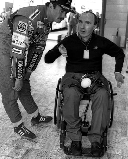 Frank Williams talks to Nigel Mansell at the Hungarian Grand Prix in 1987.