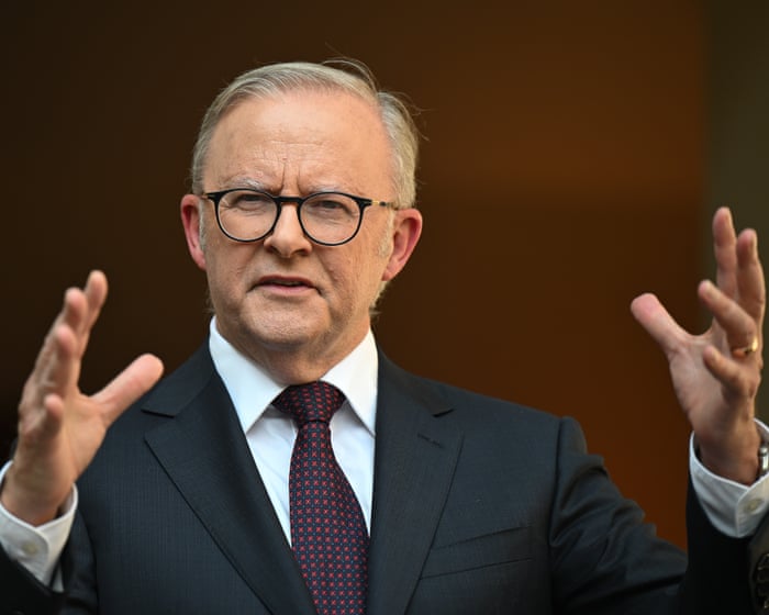 Hanson ‘undermining social cohesion’, Albanese says, as Labor responds to Islamophobia envoy’s report