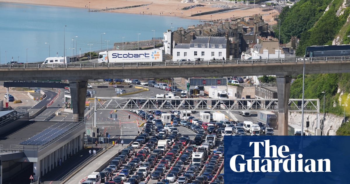 Οι βουλευτές προειδοποιούν ότι το Port of Dover αντιμετωπίζει «απόλυτο χάος» λόγω προβλημάτων με το σύστημα εισόδου στην ΕΕ | Ταξίδια και αναψυχή