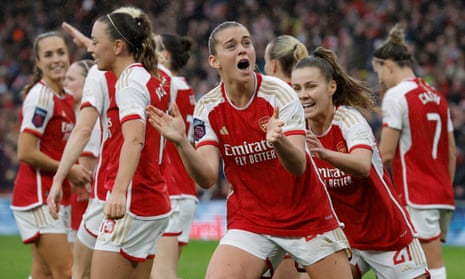 Arsenal and Chelsea prove WSL success in Women's Champions League