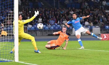 Napoli’s Giovanni Simeone opens the scoring for his side against Rangers