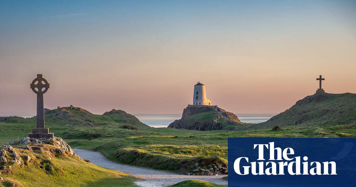 Fabulous views, ferry rides and tucked-away beaches: readers’ favourite UK coast walks | United Kingdom holidays Fabulous views, ferry rides and tucked-away beaches: readers’ favourite UK coast walks | United Kingdom holidays