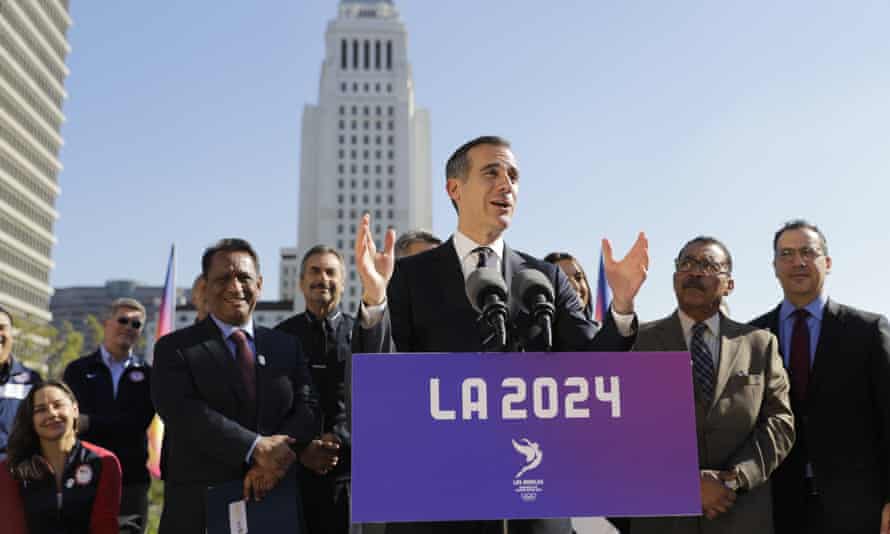 LA mayor Eric Garcetti, a rising Democratic star, has offered an optimistic vision of the city as ‘a model of moral leadership’.