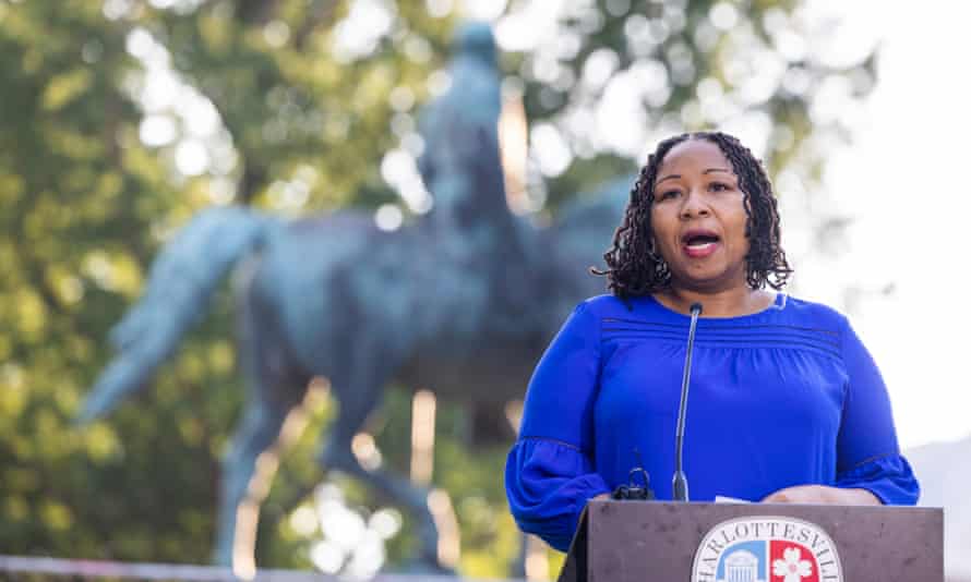 Mayor Nikuyah Walker speaks ahead of the city’s removal of the statue of Confederate General Robert E Lee in Charlottesville, Virginia, on Saturday.