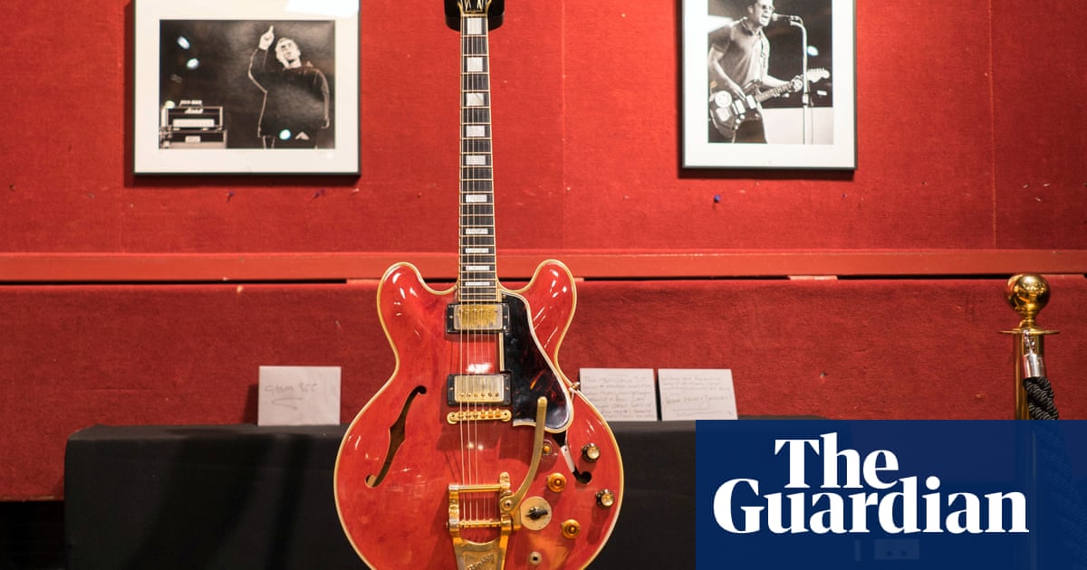 Broken Oasis guitar behind band break-up auctioned for £325,000