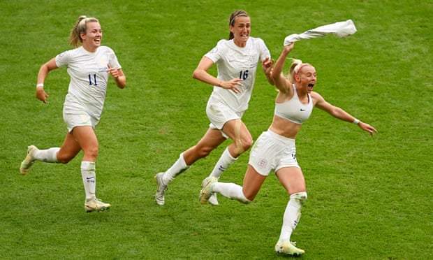 Chloe Kelly celebrates scoring England’s winning goal during the UEFA Women’s Euro 2022 final.