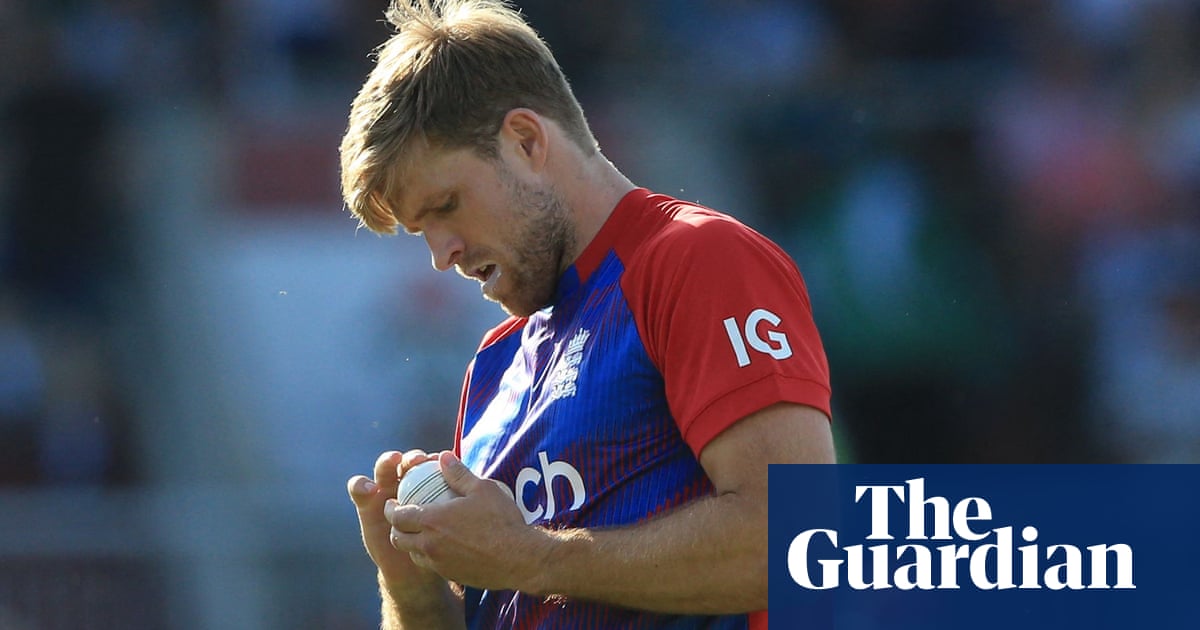 England and David Willey handling wet balls in T20 World Cup buildup | Simon Burnton