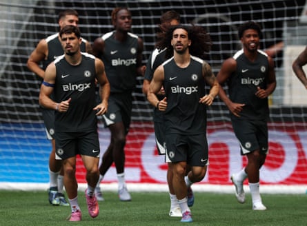 Marc Cucurella and Pedro Neto in training with other Chelsea players