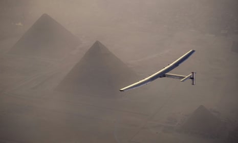 Solar Impulse 2 flies over the pyramids of Giza prior to landing in Cairo on 13 July