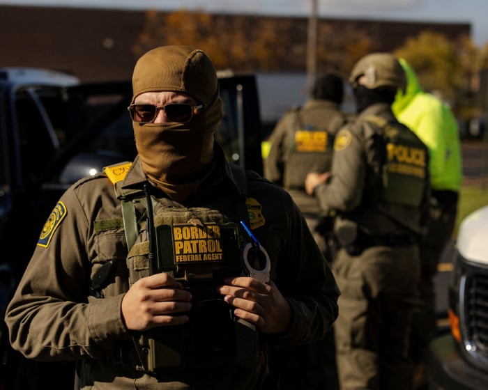 Judge to order federal agents in Chicago to restrict force against protesters and media