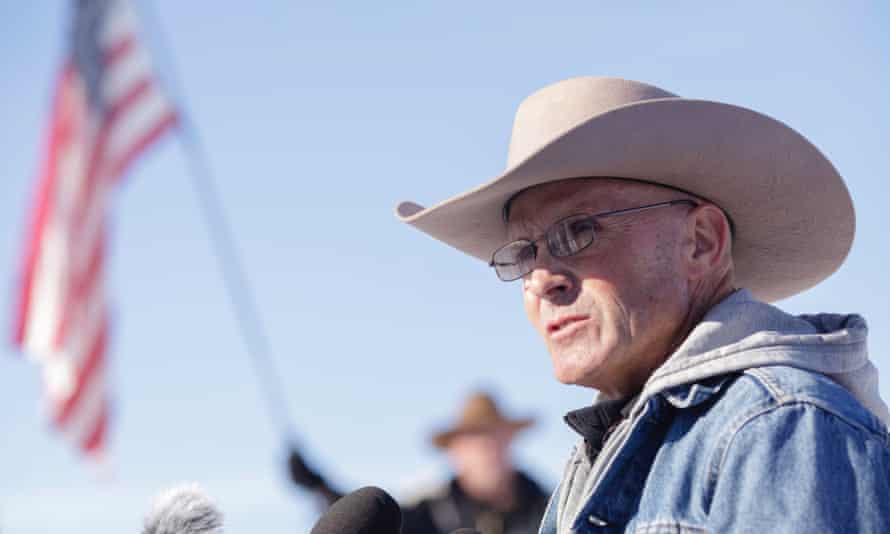 LaVoy Finicum speaking to the media at the Malheur National Wildlife Refuge Headquarters in Burns, Oregon on January 15, 2016.