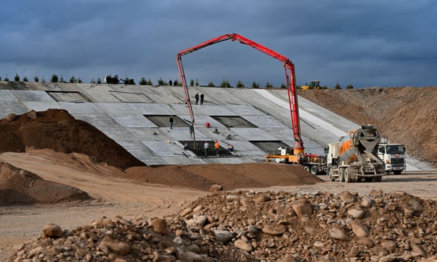 Construction work on dam