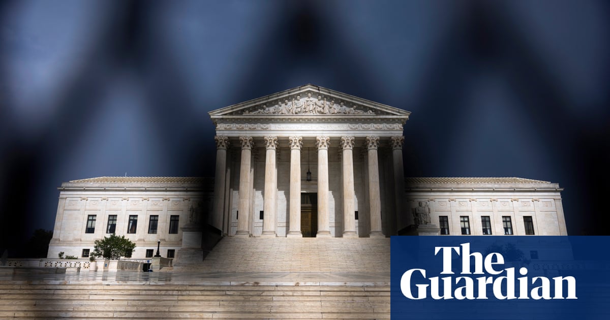 Democrats introduce bill requiring term limits for US supreme court justices