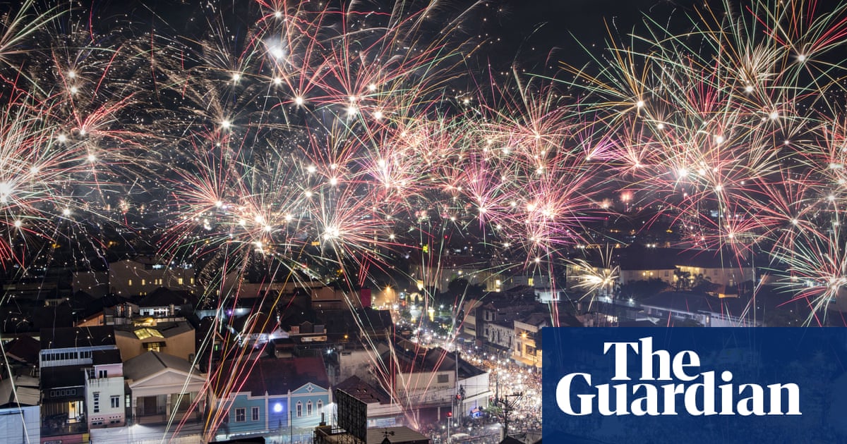 The origins of new year’s eve traditions New Year's Eve 2017: celebrations around the world - in pictures | Life