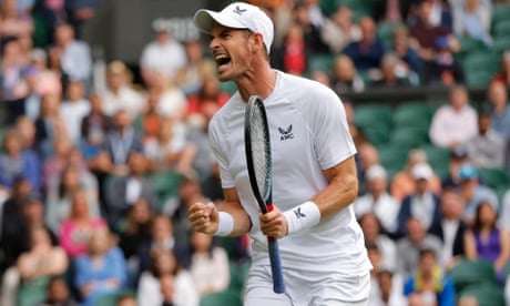 Andy Murray battles back to beat James Duckworth and thrill Centre Court