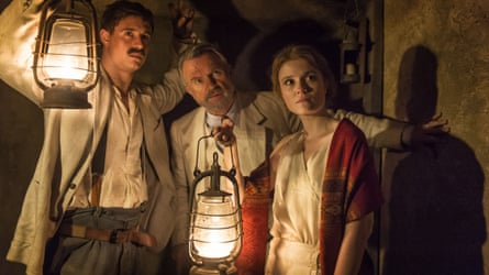 Sam Neill with Amy Wren and Max Irons in Tutankhamun (2016).