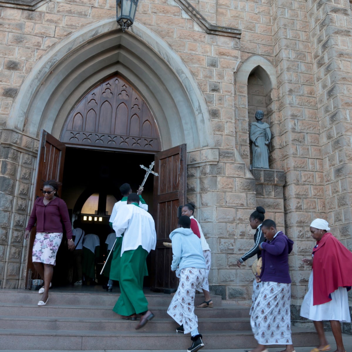 Catholic Bishops In Zimbabwe Speak Out For First Time On Human Rights Abuses Governance The Guardian