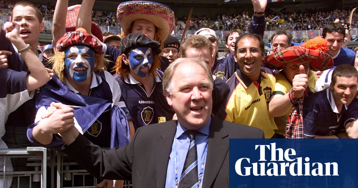Craig Brown was revered throughout a game he knew better than most - The Guardian