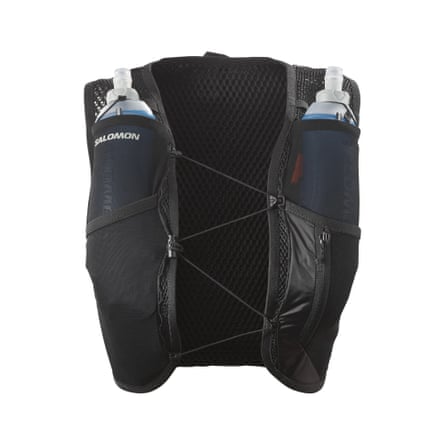 Salomon ACTIVE SKIN 4 hydration vest.