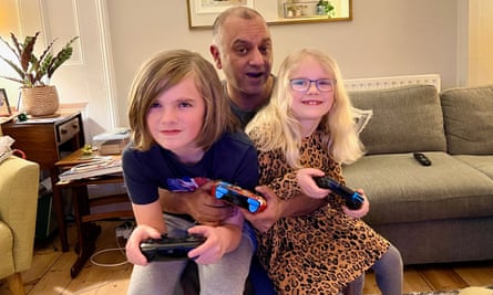 Rich Pelley with Arlo (9) and Ida (7).