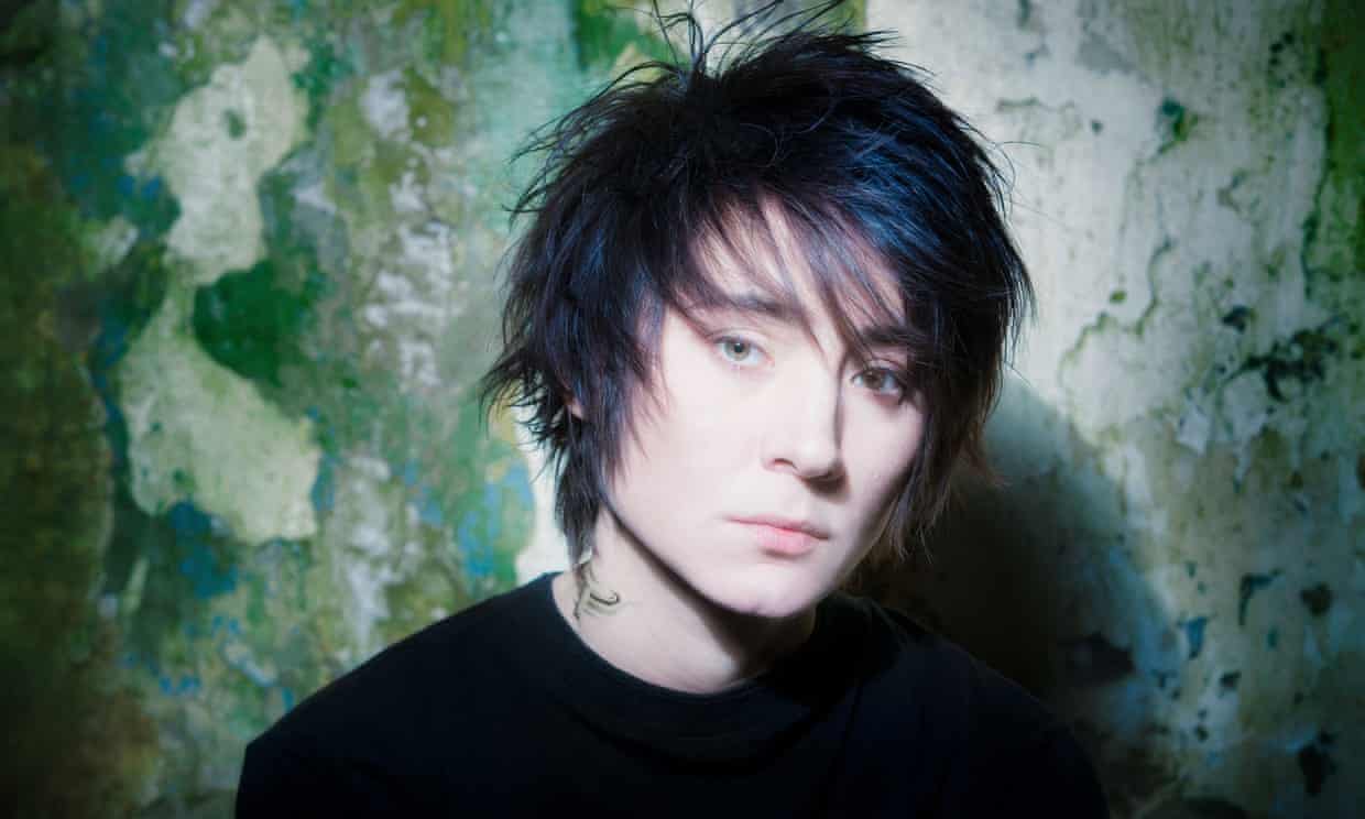 Warner Music arm seeks Russian deals despite business suspension (theguardian.com)