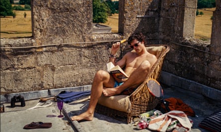 Jacob Elordi as Felix Catton.