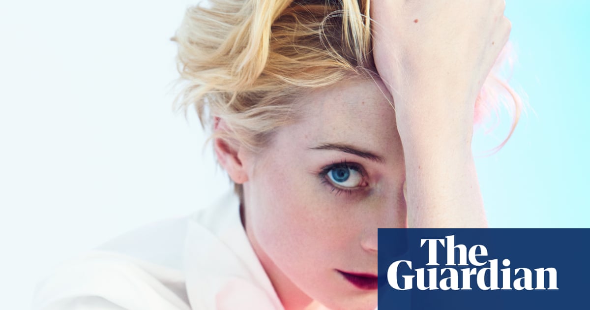 Elizabeth Debicki We Fought About How Sexy I Should Be Television Radio The Guardian
