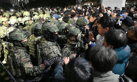 Broadcast of 'Steel Troops W' Interrupted Due to Emergency Martial Law