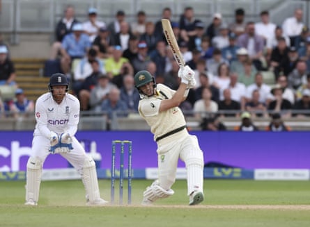 Flukes, Finger And Fumbles: Saat-saat Pertama Yang Menentukan Ashes Test | Abu | KoranPrioritas.com 48 Pat Cummins dari Australia mencapai pukulan ke-2 dari 2-6 miliknya dari bowling Joe Root.