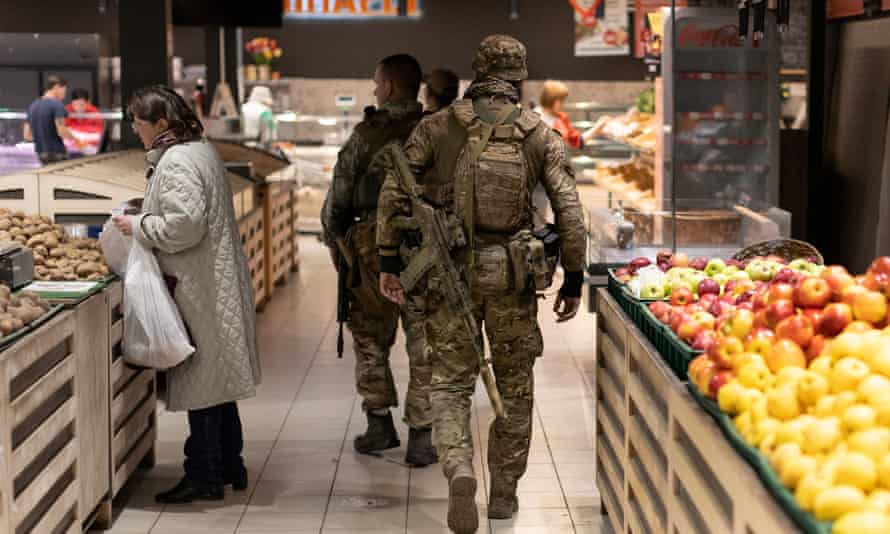 Ukrainian soldiers in a supermarket