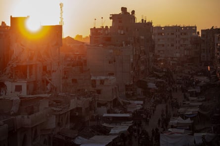 Palestinians flee from Khan Younis after new evacuation order issued.