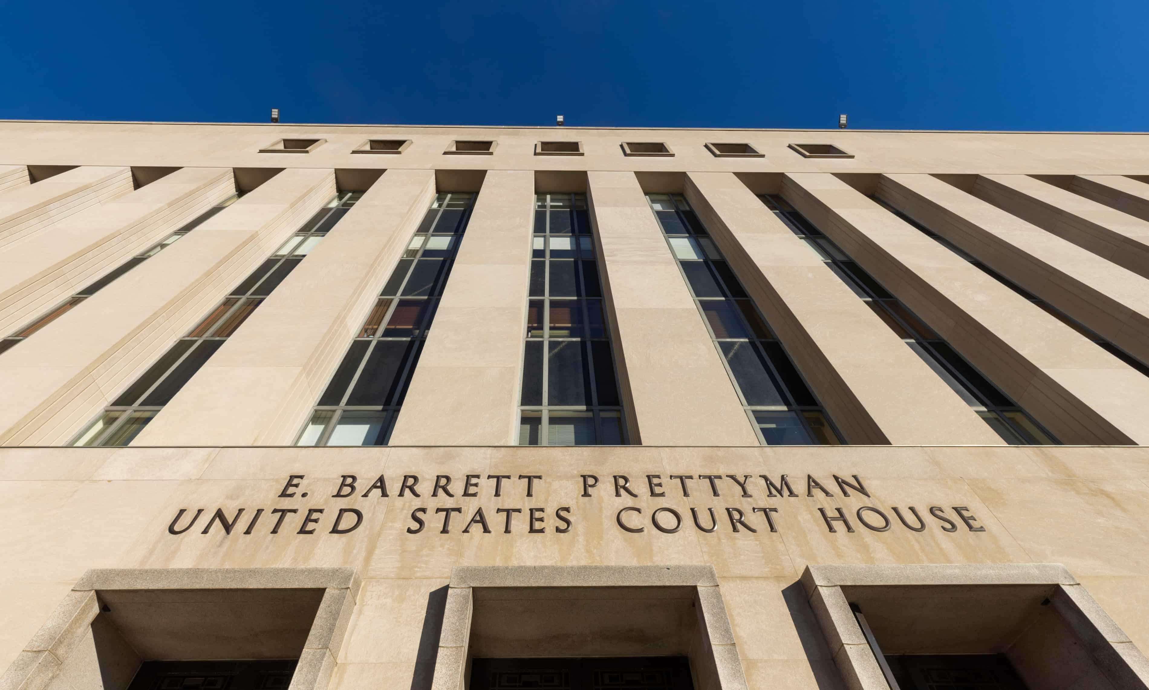 Judge revokes decision to retire, foiling Trump’s replacement plans (theguardian.com)