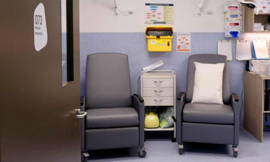 A room adjacent to drug-injecting booths allows staff in North Richmond Community Health Centre in Australia to treat users who have overdosed.