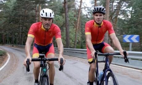 Roll call: Luis Enrique uses bike ride to announce latest Spain squad