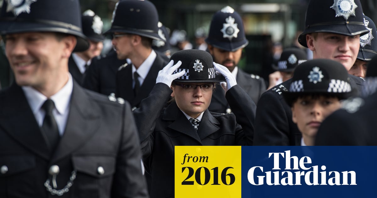 New police officers face degree requirement | Police | The Guardian