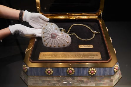 Top of the rocks: world's most expensive handbag goes on sale