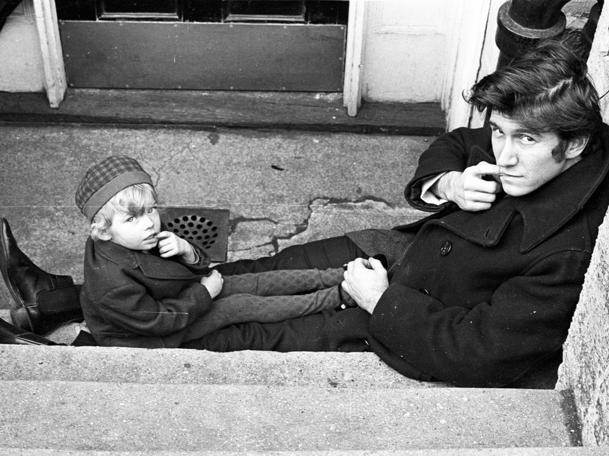 Phil Ochs The Doomed Folk Singer Who Woke Up From The American Dream Music The Guardian