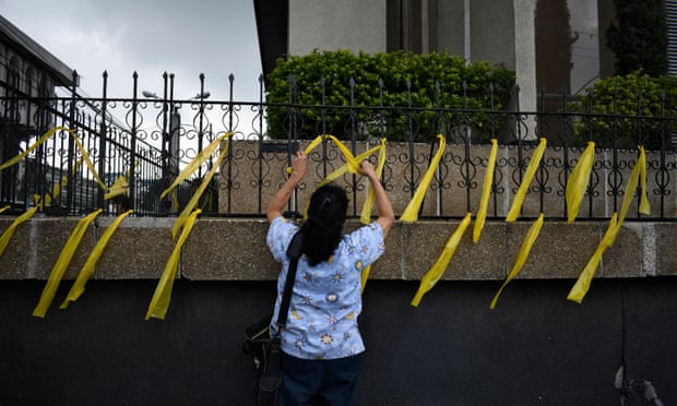 A pro-Laparra protester outside the justice palace in the capital.