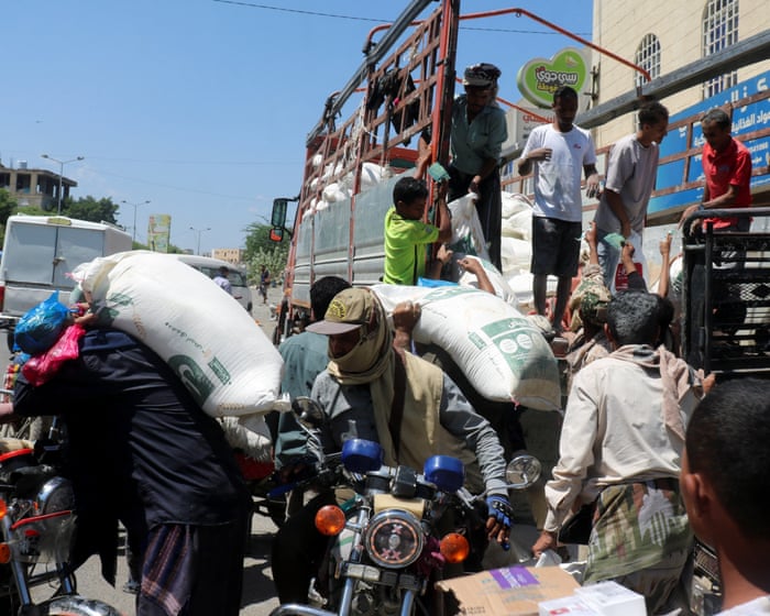 ‘We expect war to reach the city soon’: Yemenis stockpile as Houthis advance on Taiz
