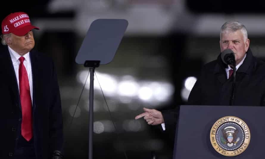 Franklin Graham with Donald Trump at a campaign rally in Hickory, North Carolina on 1 November 2020.